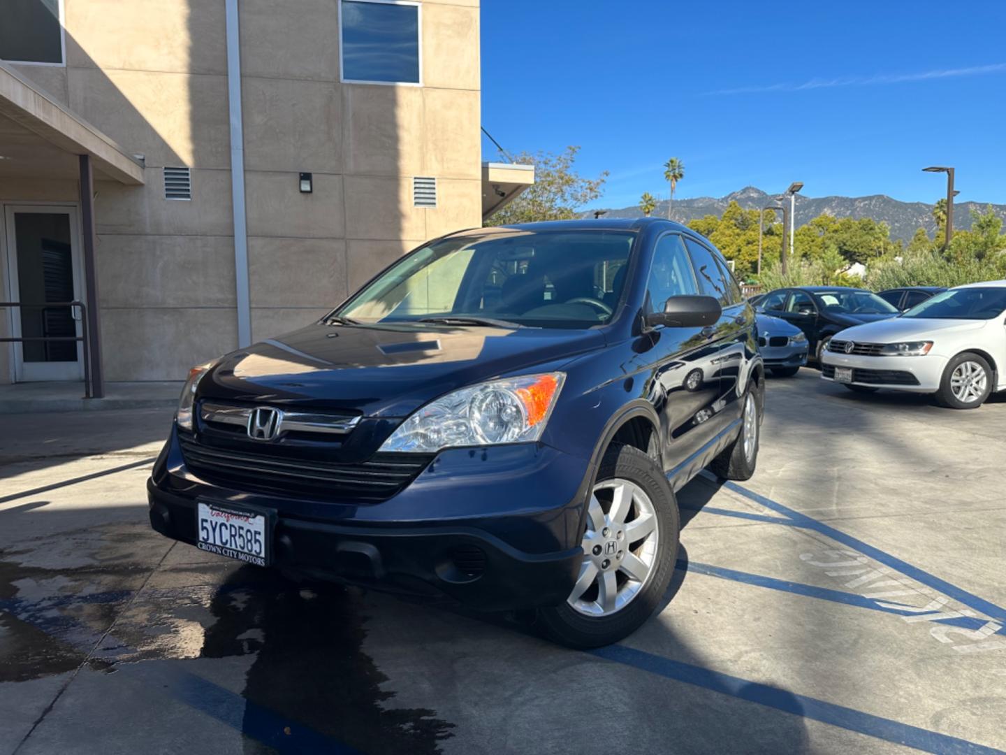 2007 Blue /Gray Honda CR-V EX 4WD AT (JHLRE48577C) with an 2.4L L4 DOHC 16V engine, 5-Speed Automatic Overdrive transmission, located at 30 S. Berkeley Avenue, Pasadena, CA, 91107, (626) 248-7567, 34.145447, -118.109398 - 4WD! This 2007 Honda CR-V EX 4WD looks and drives good. Don't let bad credit or financial setbacks hold you back from owning a dependable vehicle. At our BHPH dealership, we're here to make the car-buying process as smooth and stress-free as possible. We invite you to visit our dealership in Pasa - Photo#0